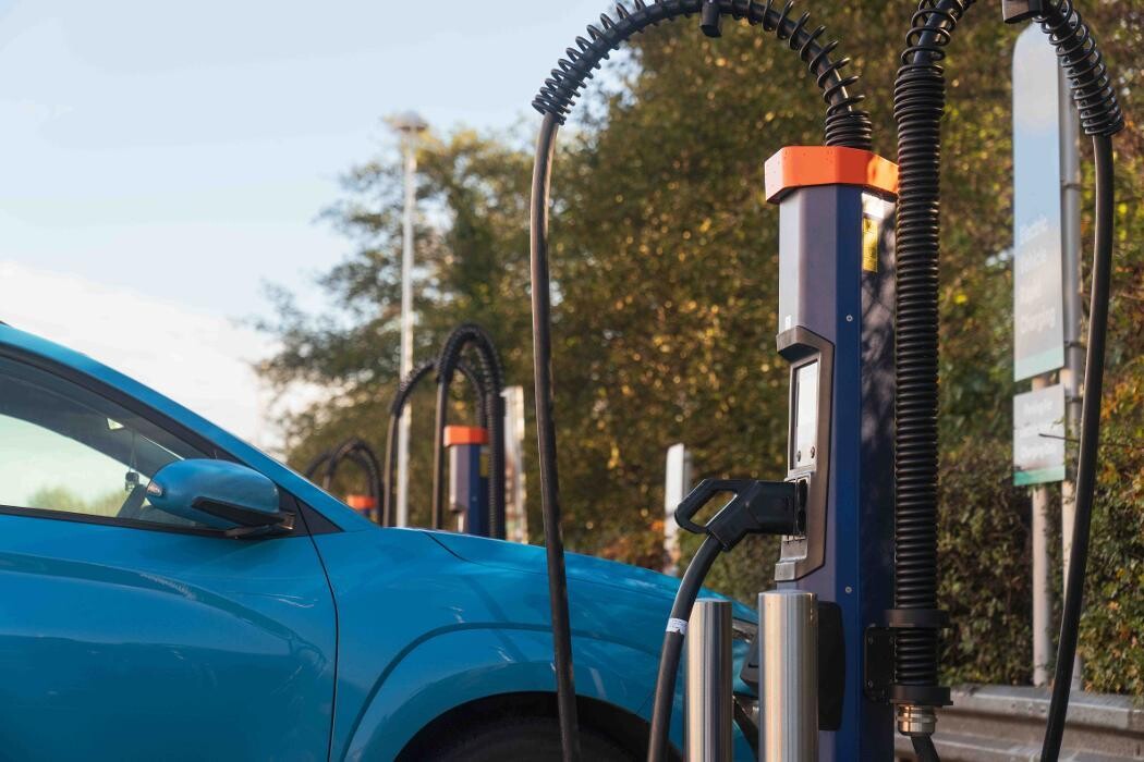 Images Osprey Charging Station