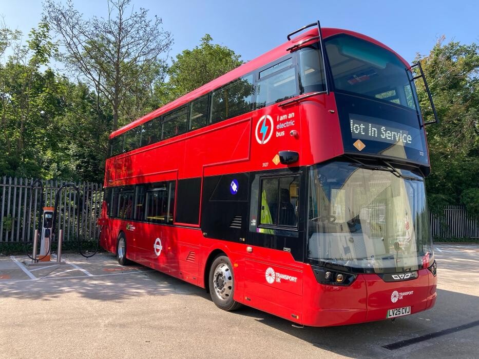 Images Osprey Charging Station