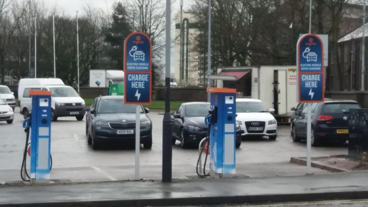 Images Osprey Charging Station