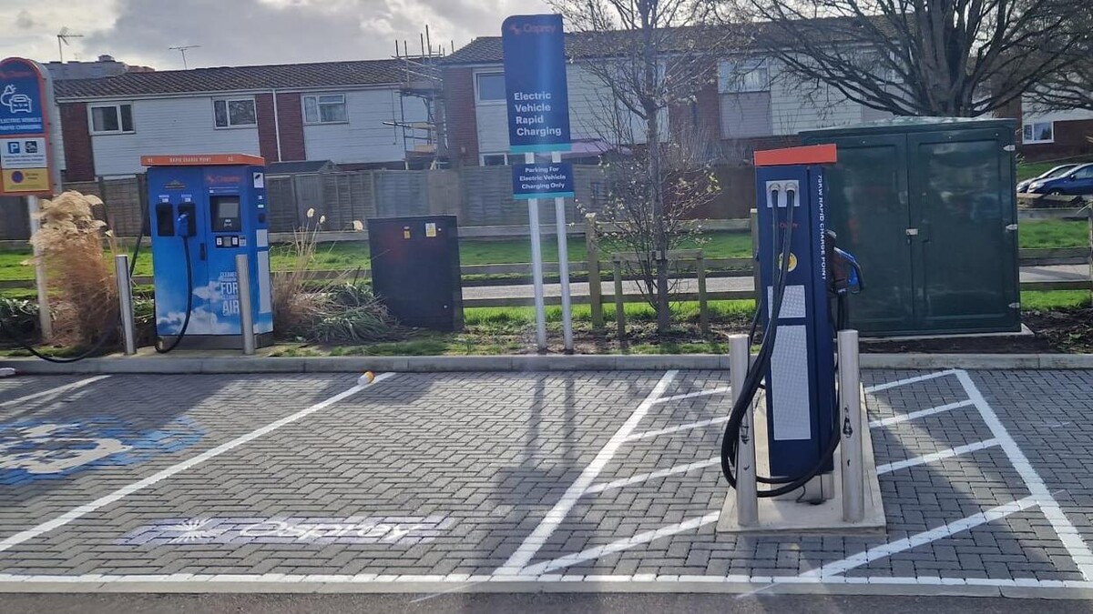 Images Osprey Charging Station