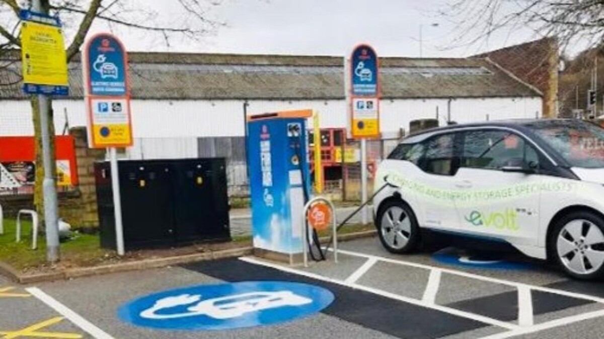 Images Osprey Charging Station