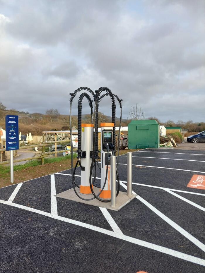 Images Osprey Charging Station