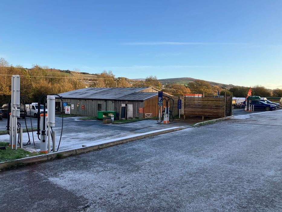 Images Osprey Charging Station