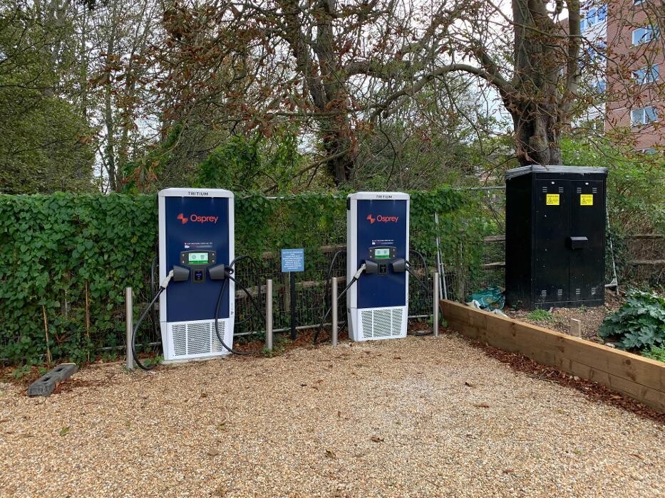 Images Osprey Charging Station