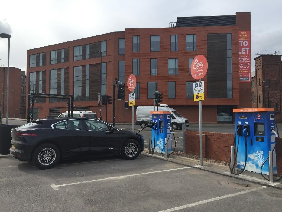 Images Osprey Charging Station