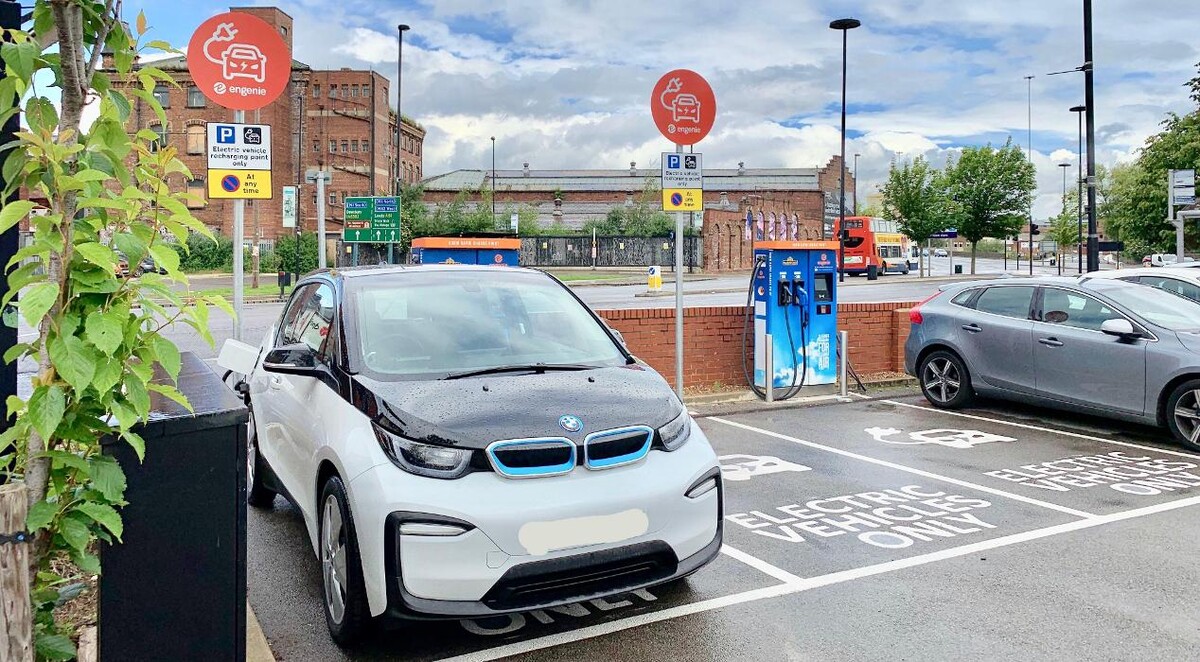 Images Osprey Charging Station