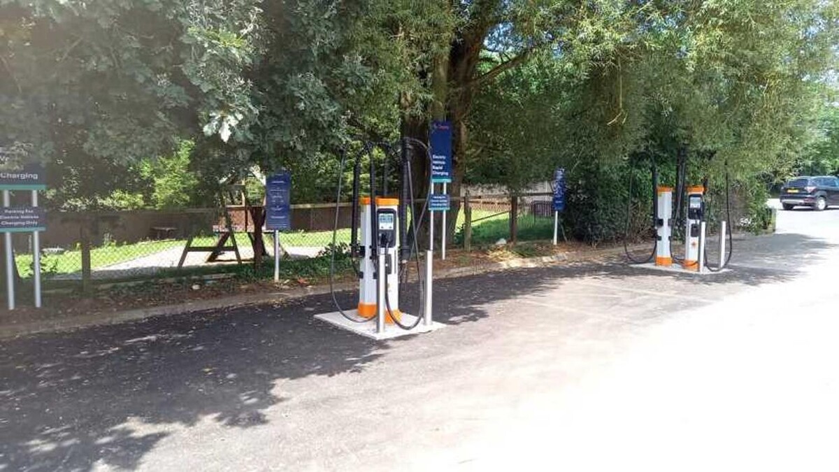 Images Osprey Charging Station