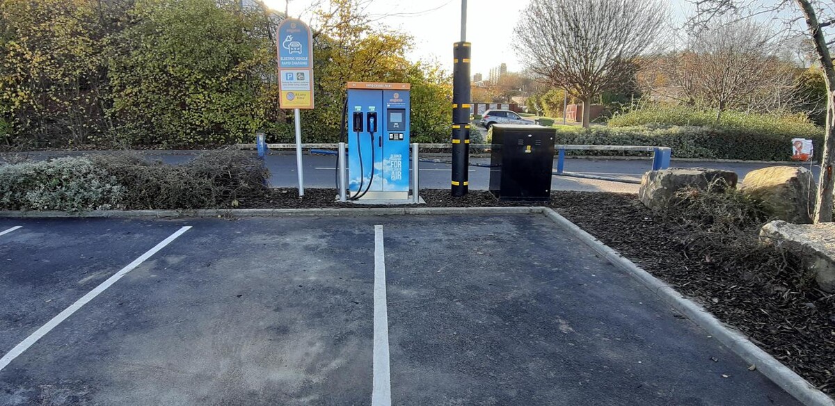 Images Osprey Charging Station