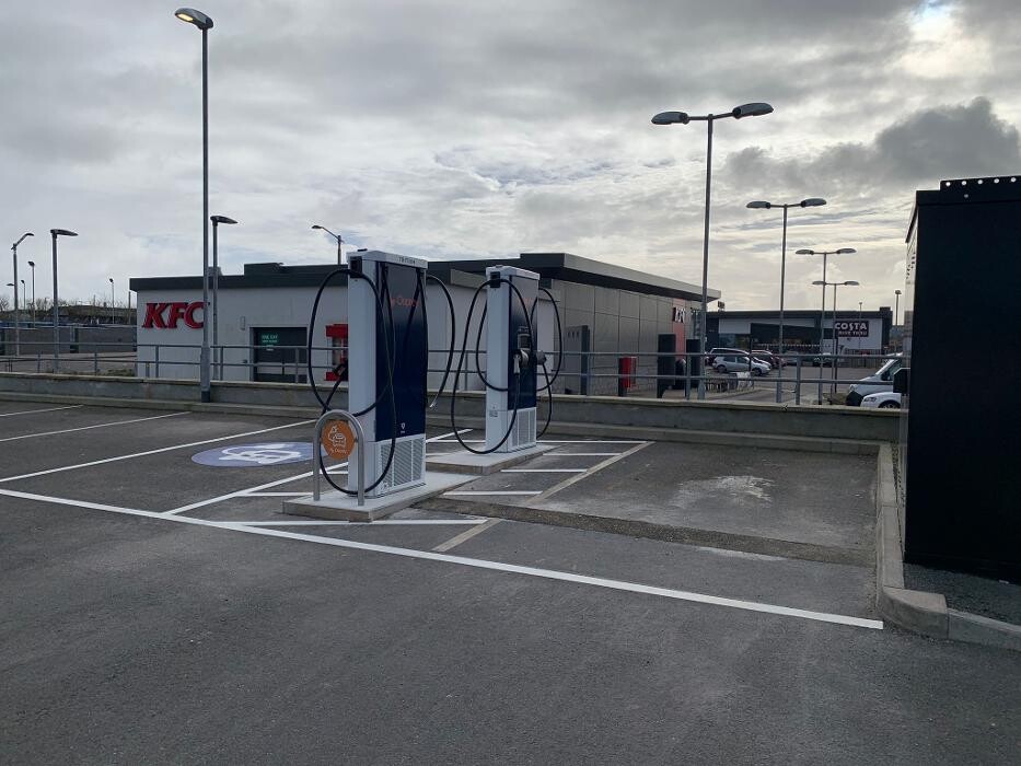 Images Osprey Charging Station