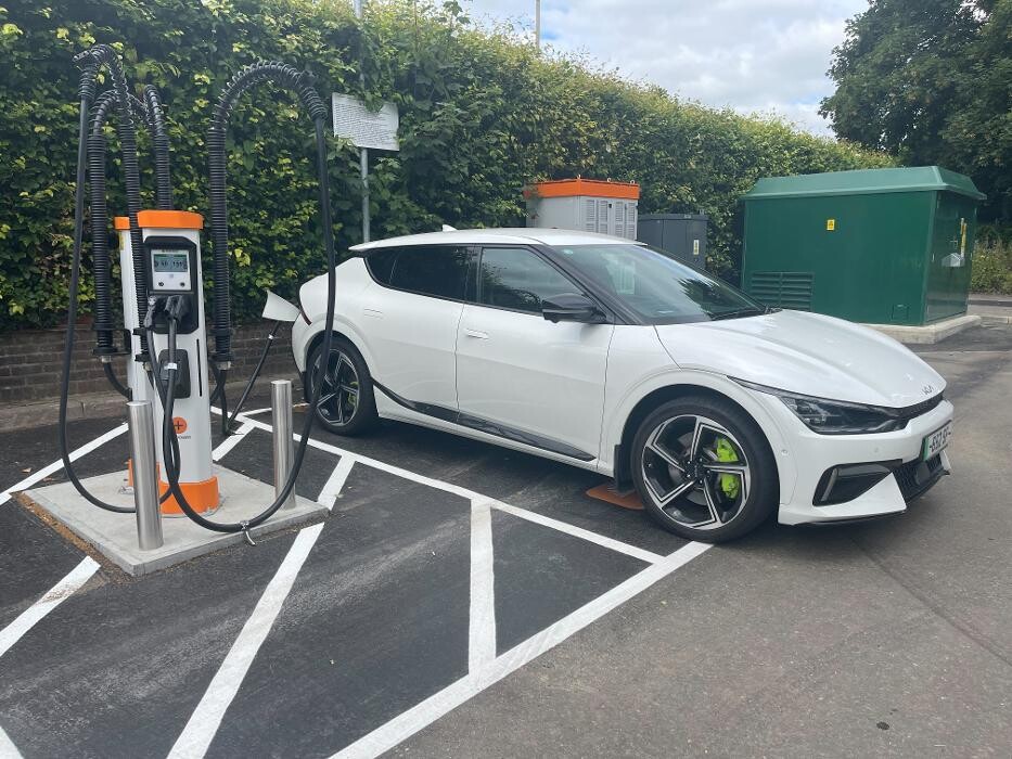 Images Osprey Charging Station