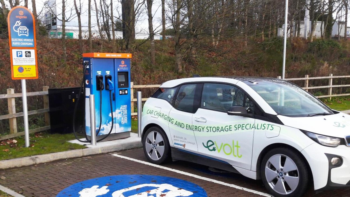 Images Osprey Charging Station