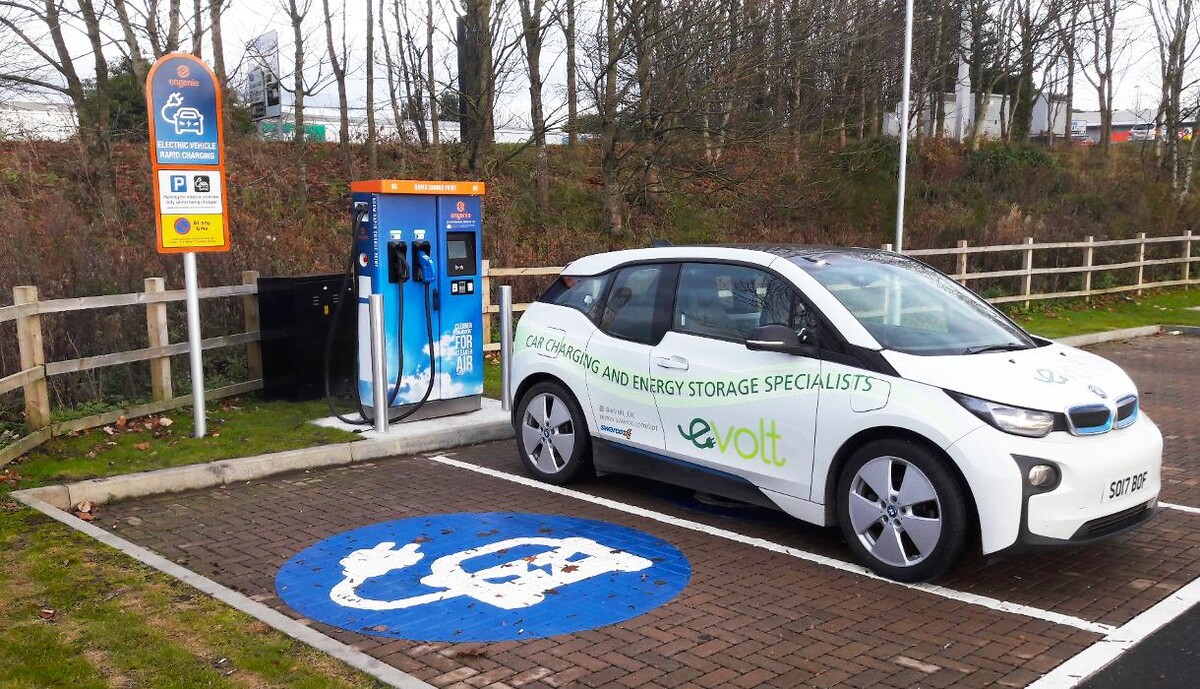 Images Osprey Charging Station