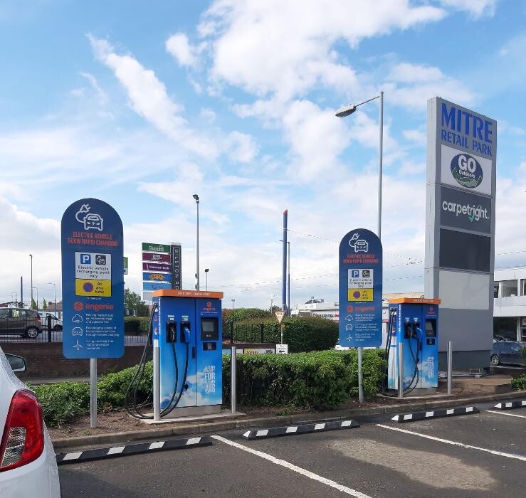 Images Osprey Charging Station