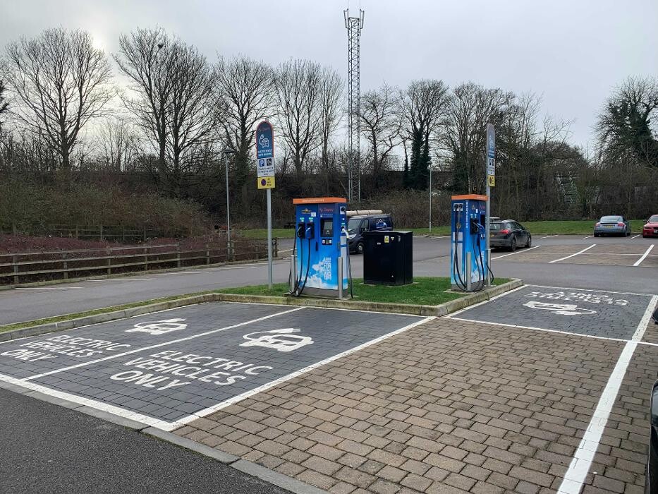 Images Osprey Charging Station