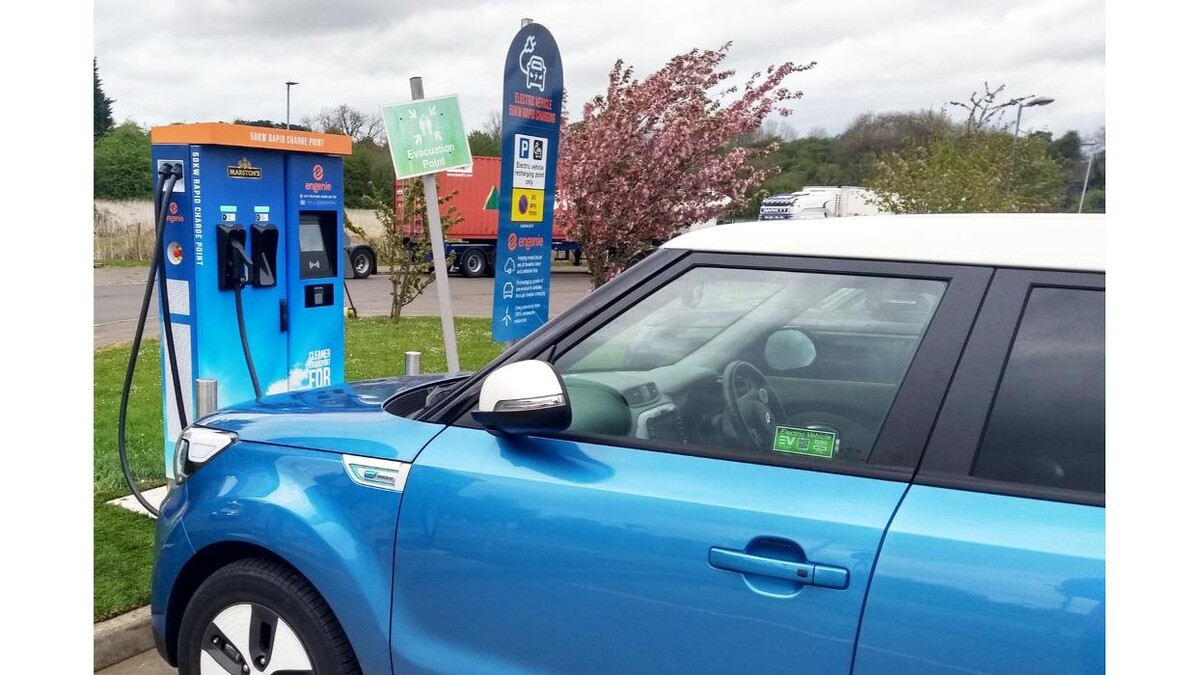 Images Osprey Charging Station