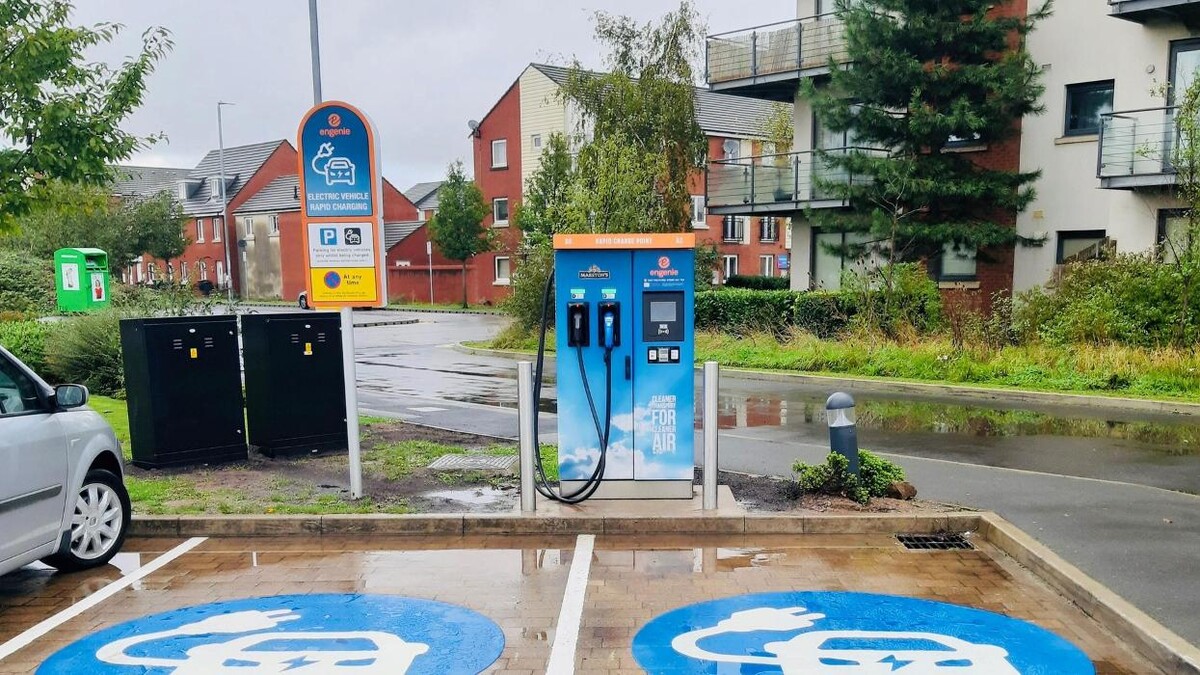 Images Osprey Charging Station
