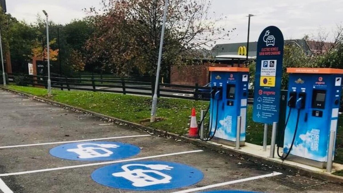 Images Osprey Charging Station