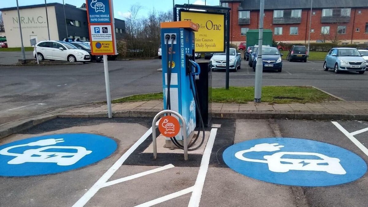 Images Osprey Charging Station