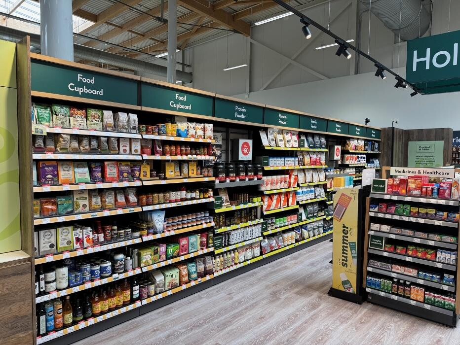 Images Holland & Barrett - Corby Tesco