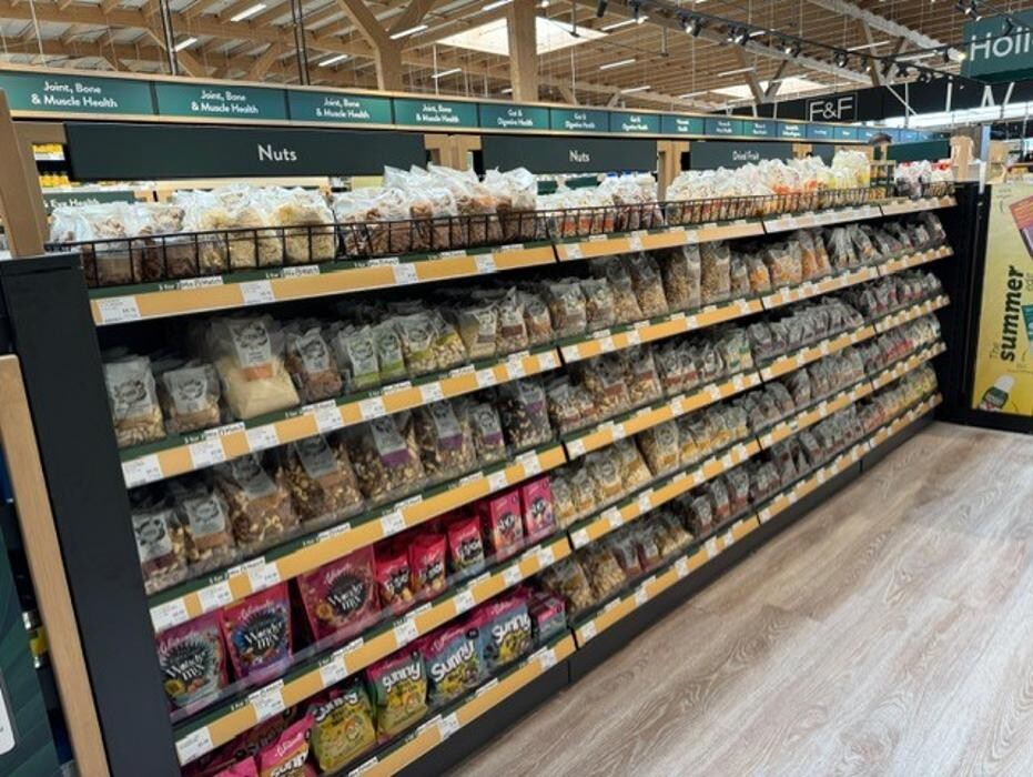 Images Holland & Barrett - Corby Tesco