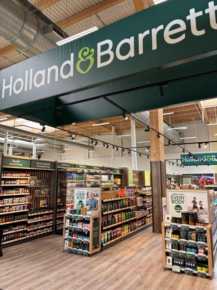 Images Holland & Barrett - Corby Tesco