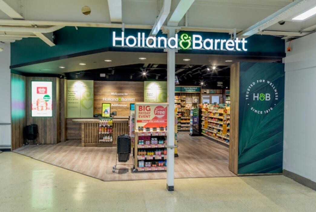 Images Holland & Barrett - Addlestone Tesco