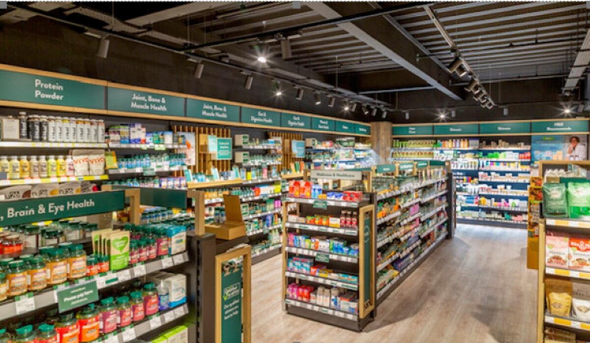 Images Holland & Barrett - Addlestone Tesco