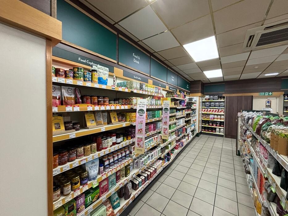 Images Holland & Barrett - Long Eaton