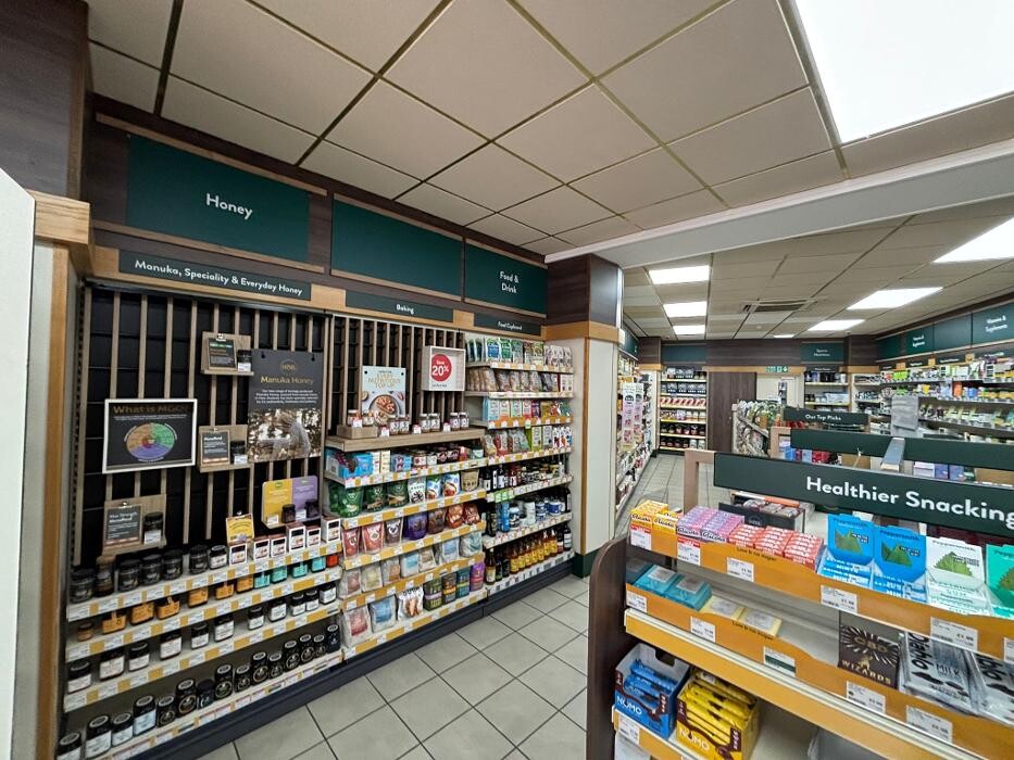 Images Holland & Barrett - Long Eaton