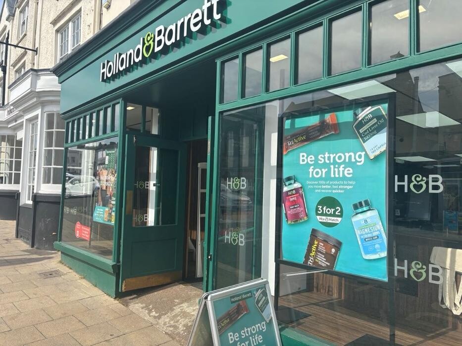 Images Holland & Barrett - Stratford Upon Avon