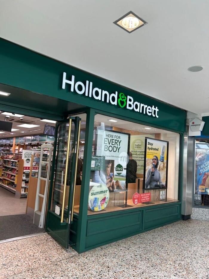 Images Holland & Barrett - Leeds Merrion