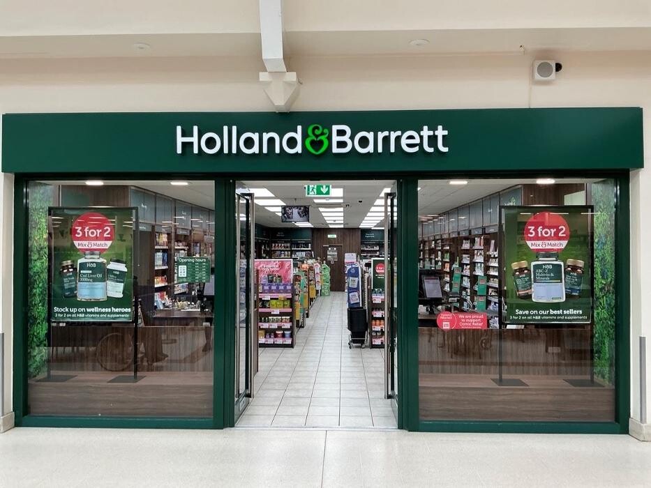 Images Holland & Barrett - Beaumont Leys