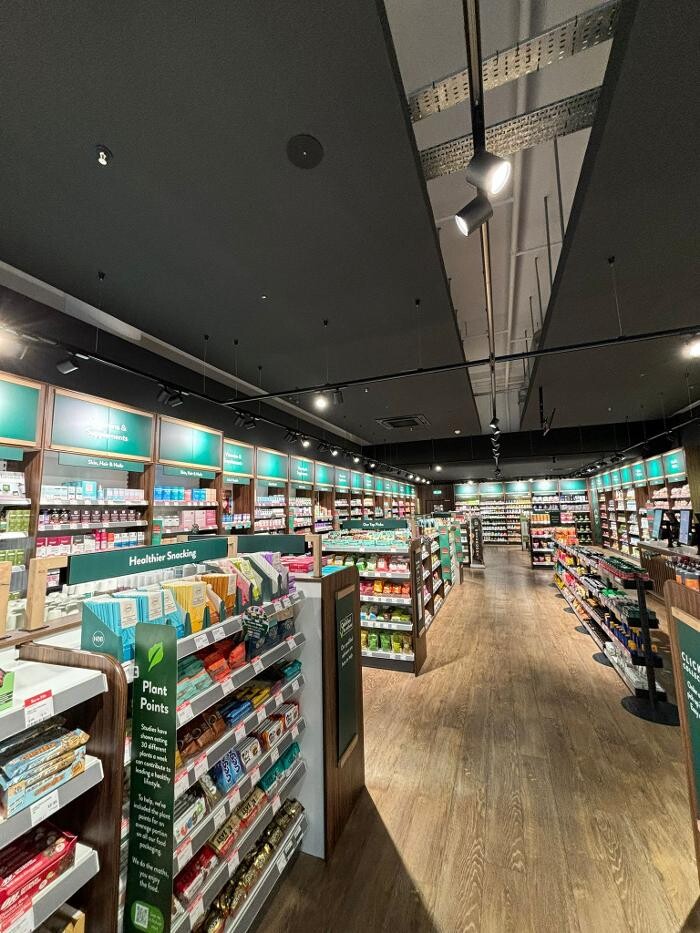 Images Holland & Barrett - Victoria Street