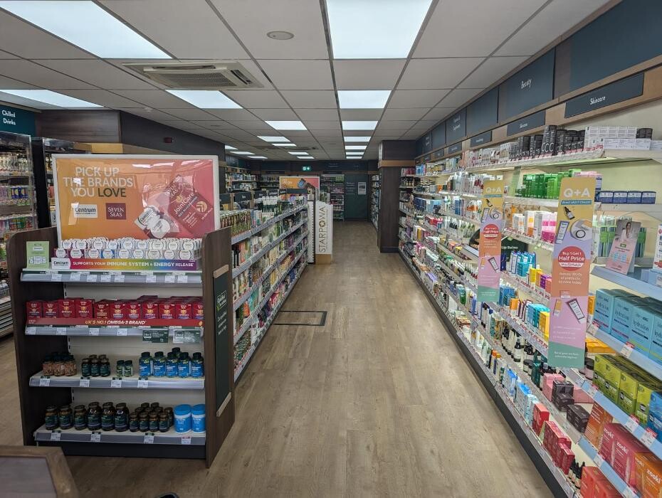 Images Holland & Barrett - Ilkley