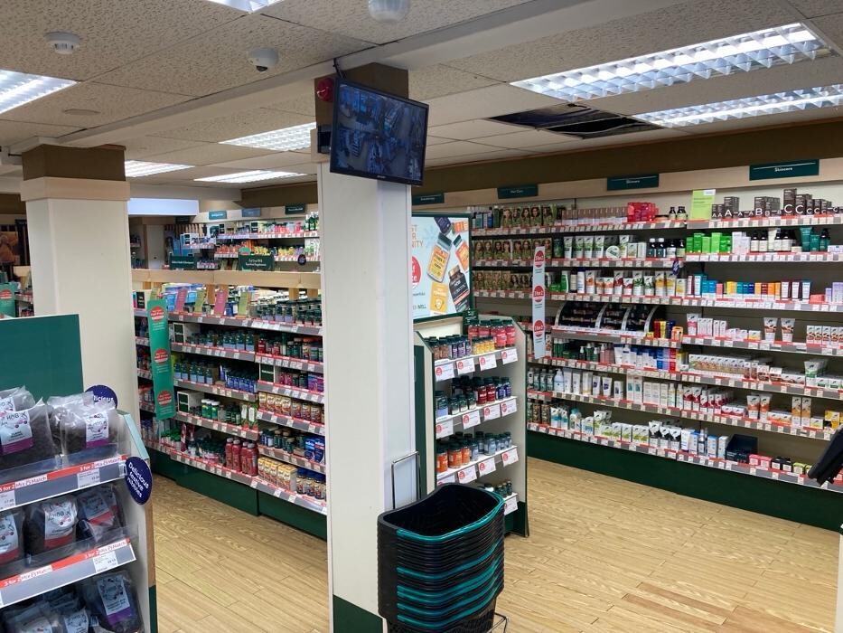 Images Holland & Barrett - Sidmouth