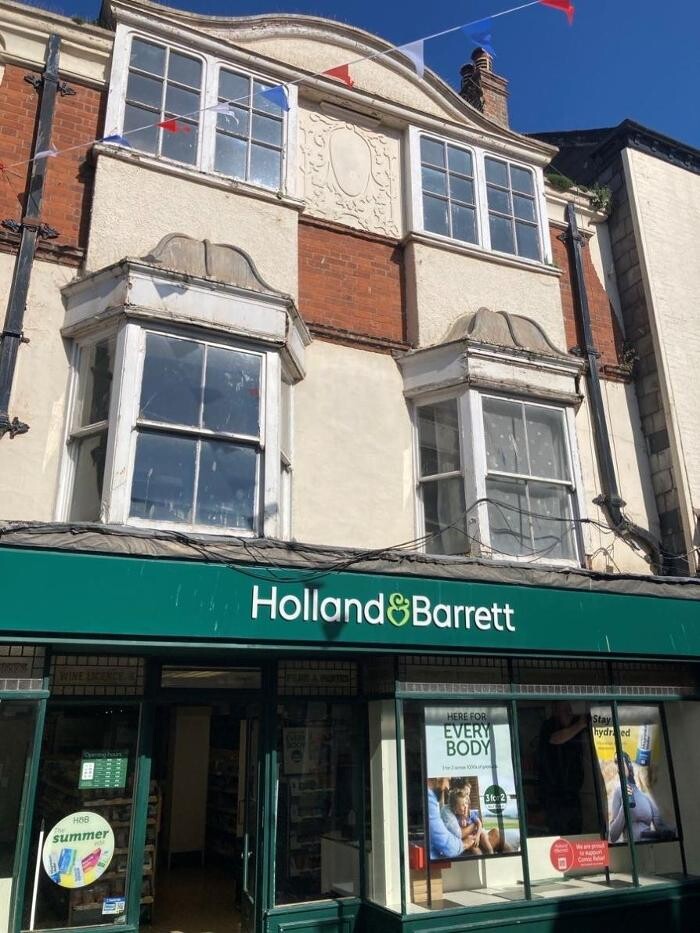 Images Holland & Barrett - Sidmouth