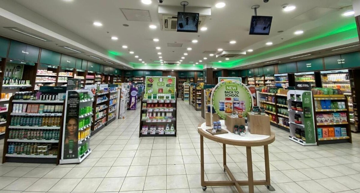 Images Holland & Barrett - Birmingham Grand Central