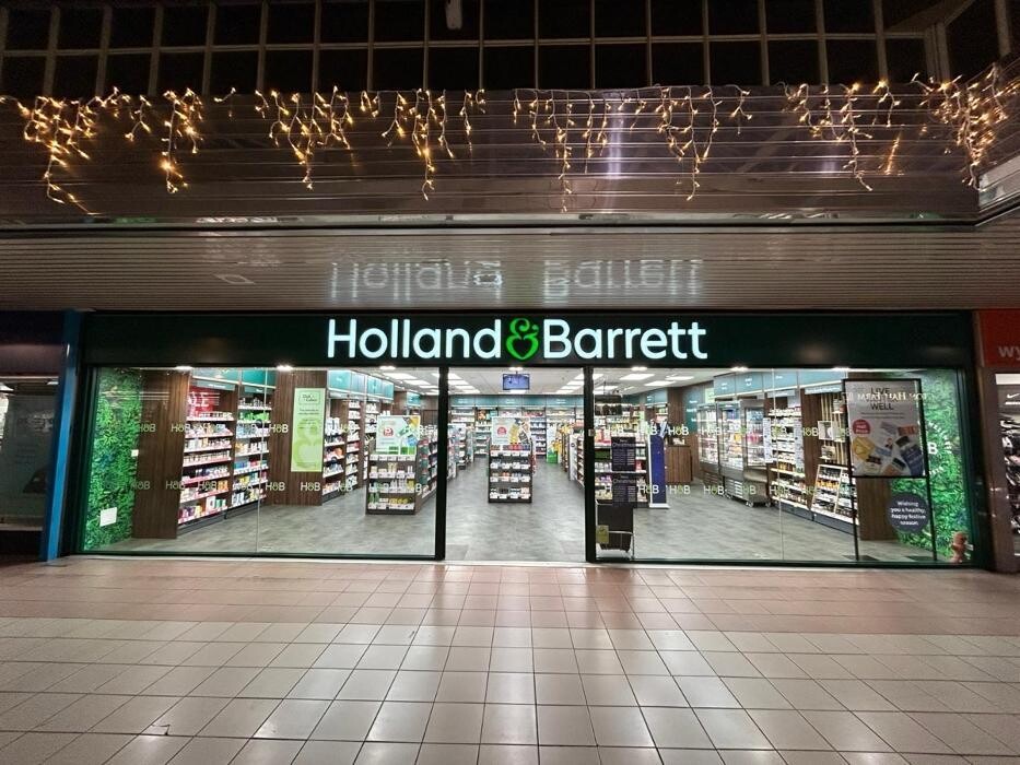 Images Holland & Barrett - Bootle