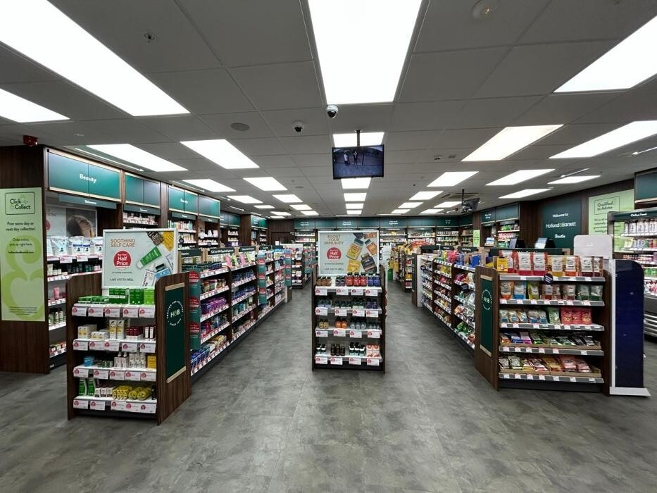 Images Holland & Barrett - Bootle