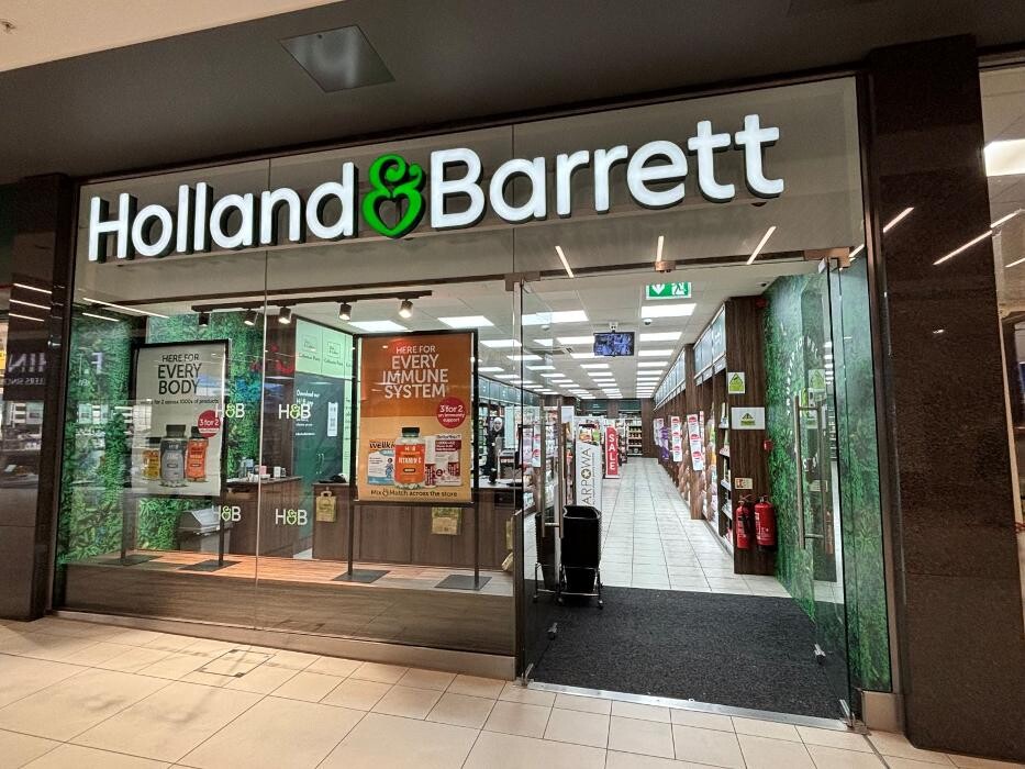 Images Holland & Barrett - Woking