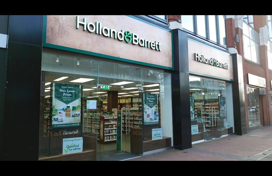 Images Holland & Barrett - Ealing Central