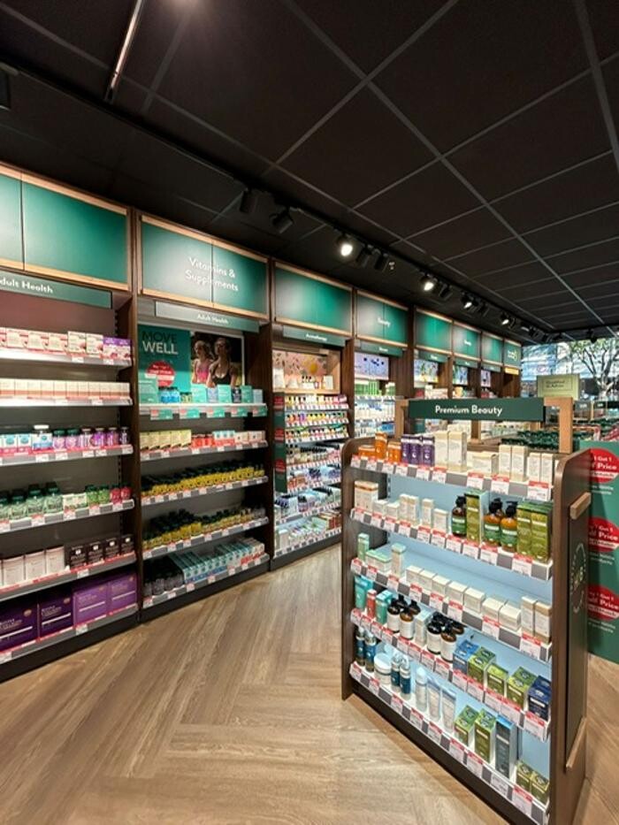 Images Holland & Barrett - Ealing Central