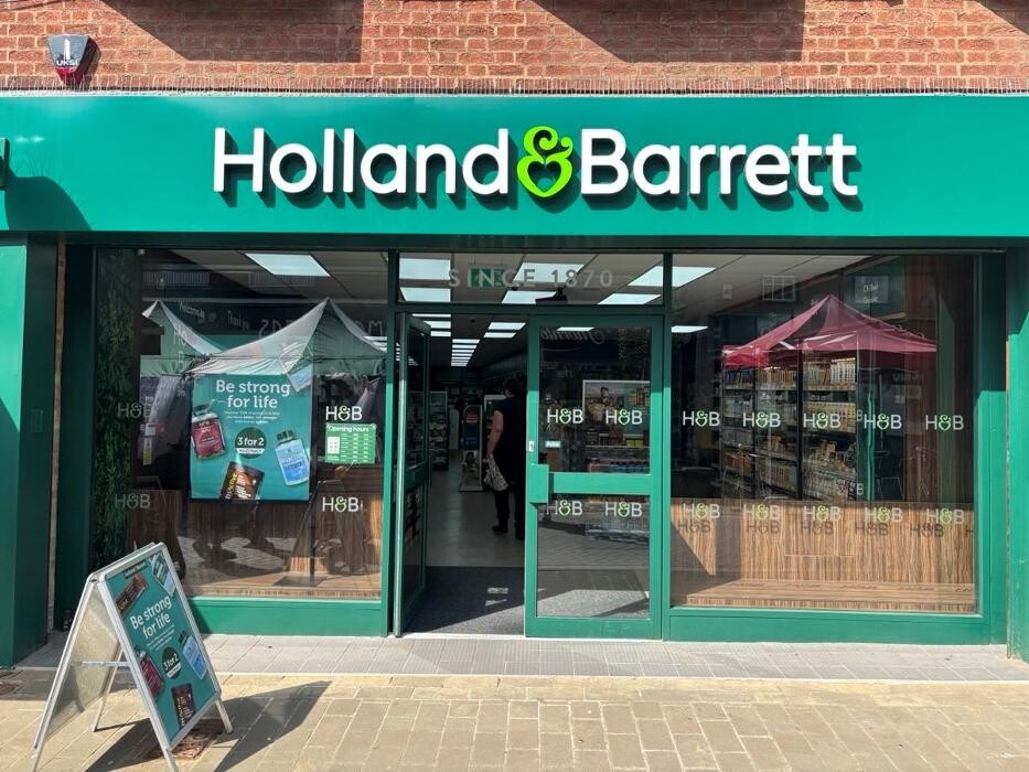 Images Holland & Barrett - Bromsgrove