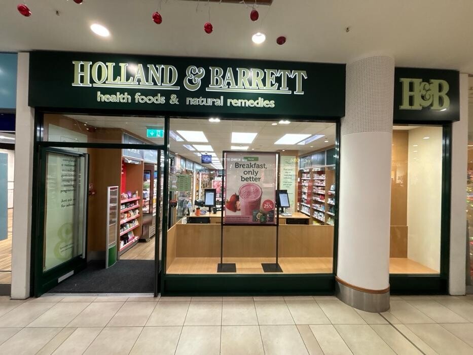 Images Holland & Barrett - Basildon