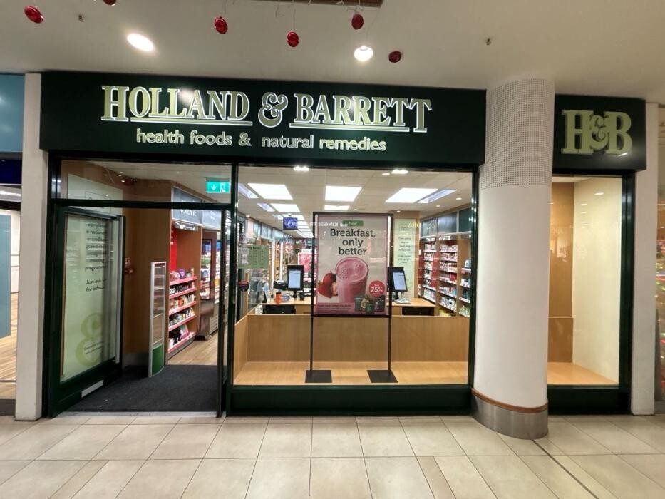 Images Holland & Barrett - Basildon