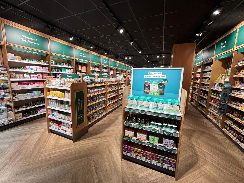 Images Holland & Barrett - Basildon