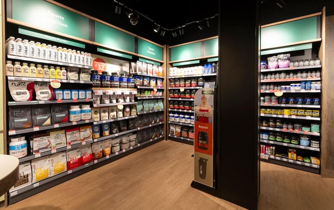 Images Holland & Barrett - Leeds City Centre