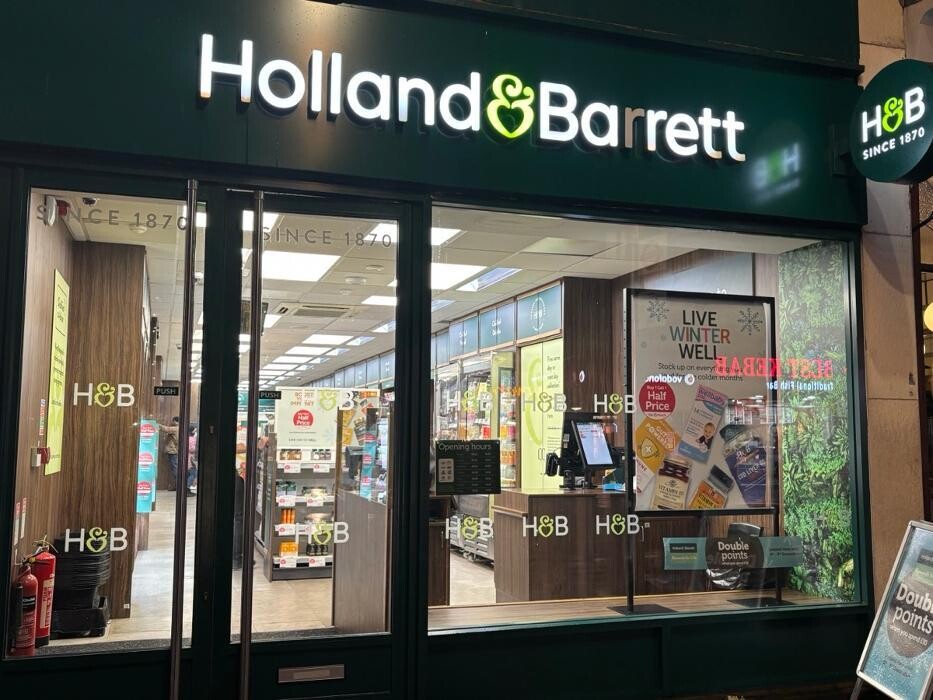 Images Holland & Barrett - Walworth Road
