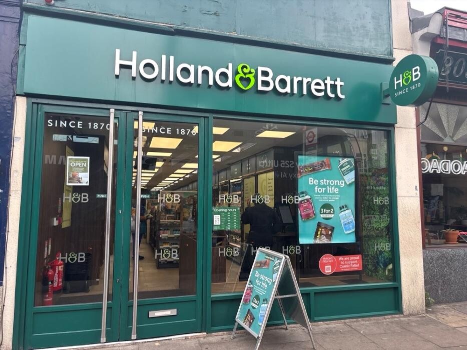 Images Holland & Barrett - Walworth Road