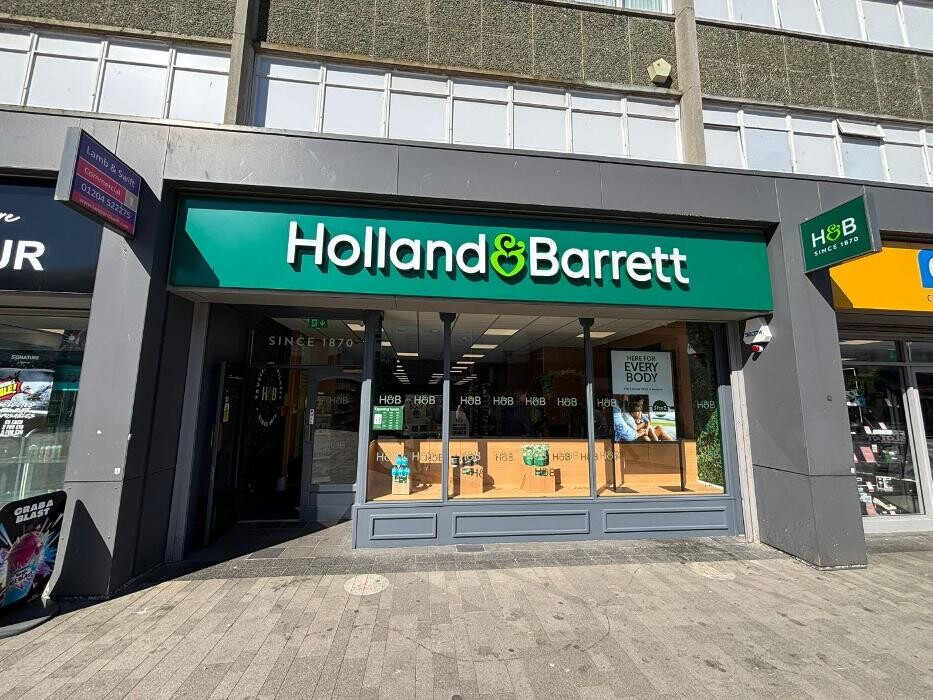 Images Holland & Barrett - Bolton